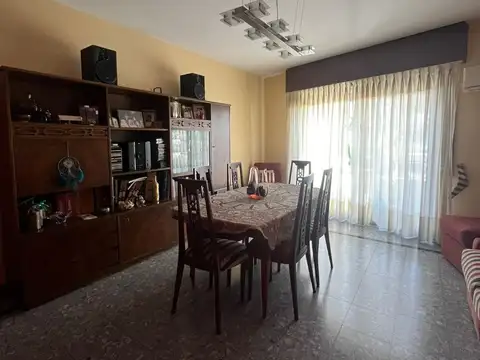 Depto Tipo Casa en Venta 46 años
