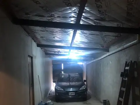 Casa en Venta con 4 cocheras