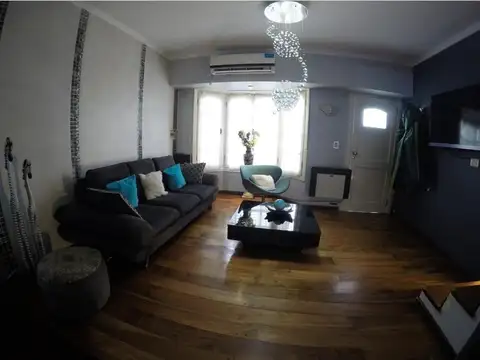 Casa en Venta en Villa Sarmiento, USD 195.000