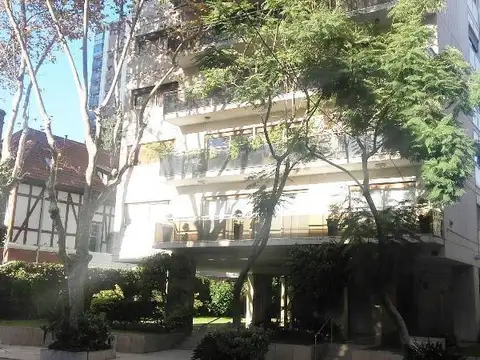 En la mejor cuadra de belgrano, todo externo, todo luz natural, 2 cocheras, seg. 24 hs, 3 dorm. + de