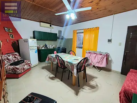 Casa 5 ambientes con 1 baño