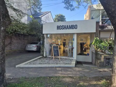 Local Comercial S/Blanco Encalada al 100 - 60 m² comerciales