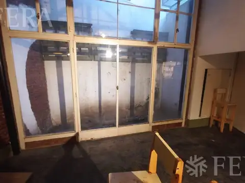 Alquiler local de 110 m2 en Bernal Oeste