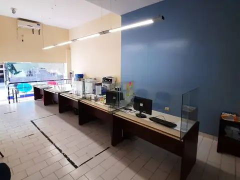 Local en Venta 96 años