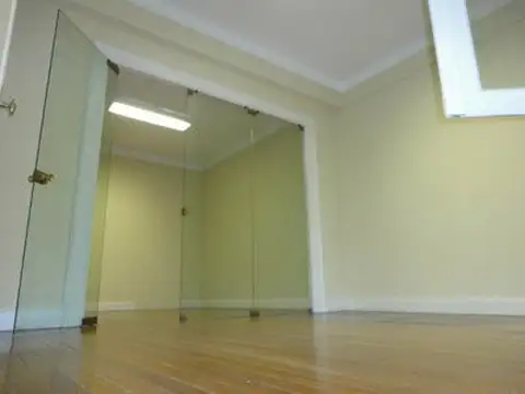 Oficina en Alquiler en Recoleta, USD 1.800