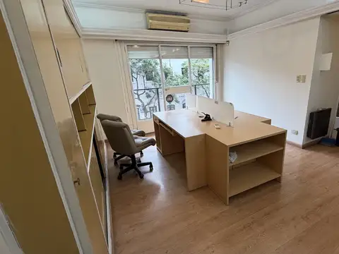 Excelente Oficina Av. Belgrano|Ubicación Estratégica en Monserrat