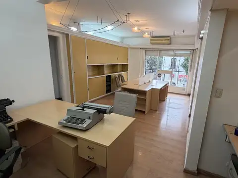 Oficina en Venta 70 años