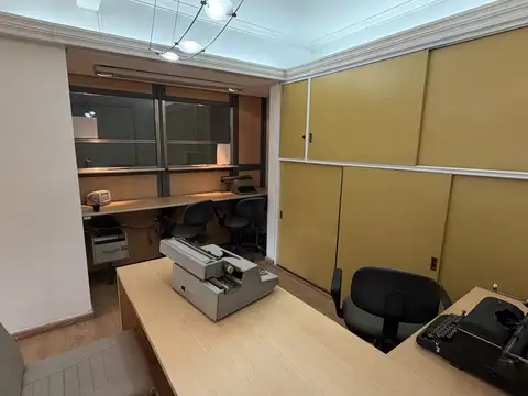 Oficina en Venta en Monserrat, USD 112.000