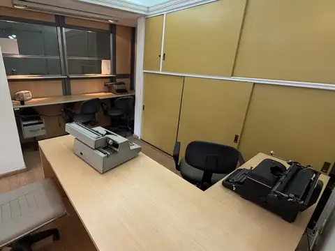 Excelente Oficina Av Belgrano 200 Monserrat Centro