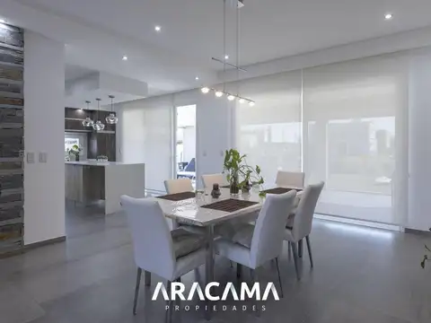 Casa en Venta en Lagos de Canning - Canning