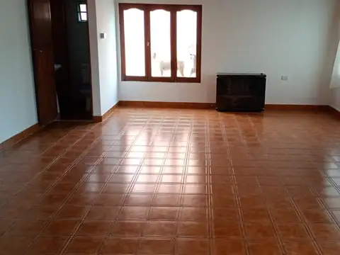 Local en Alquiler en Rio Grande, $ 650.000