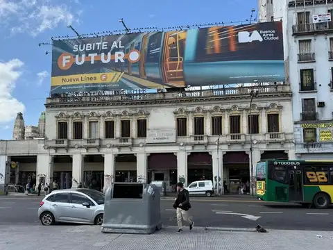Avenida Pueyrredón 100