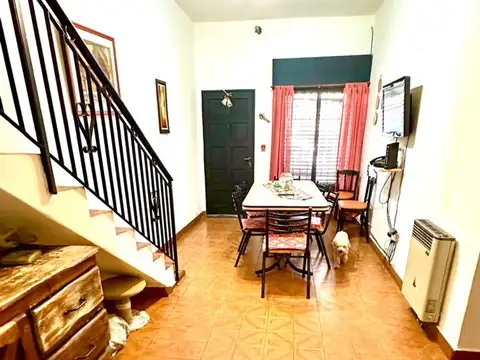 Casa 3 ambientes con 1 baño