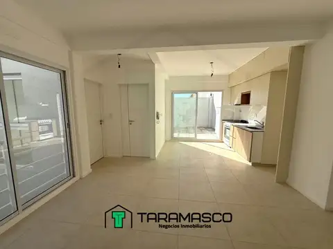 VENTA PH 2 AMB  C/PATIO Y GRAN TERRAZA EN VILLA SANTA RITA