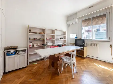 Av Rivadavia al 2500