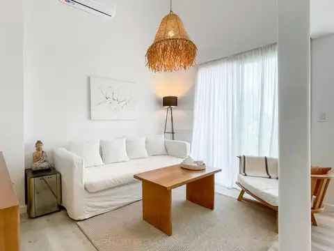 Domingo Faustino Sarmiento  al 3400, entre San lorenzo y Domingo de acassuso