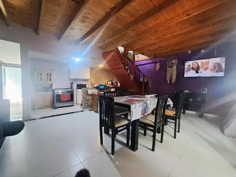 VENTA CASA 4 AMBIENTES EN B° CERRADO "LA FIACA" EN MORENO