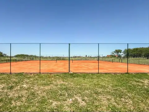 VENTA LOTE EN BARRIO VILLAGE PLAZA, BELLA VISTA