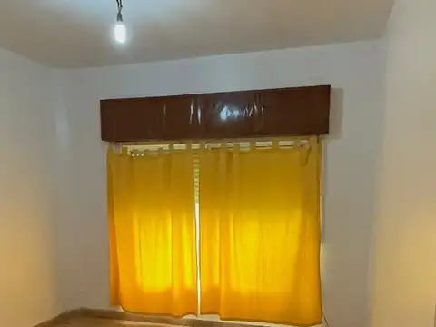 Casa en Venta en Garin, USD 80.000