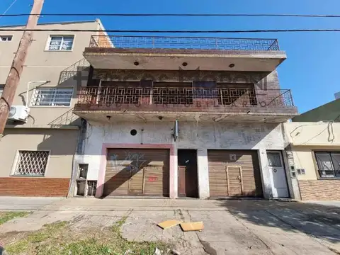 Local Con Vivienda En Venta En Ramos Mejia Sur
