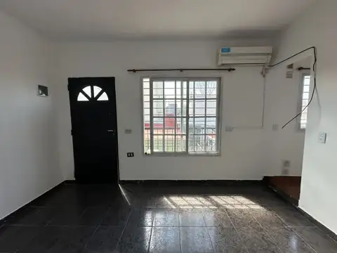 Departamento en Alquiler en Quilmes Oeste, $ 500.000