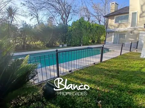 Pilar del lago 1100