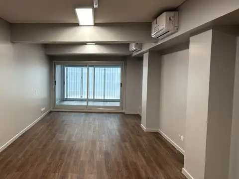ALQUILER OFICINA 64MTS (SUIPACHA 1000) - LLAVE EN MANO CON PISOS/AIRES/LUCES/COCHERA - RETIRO