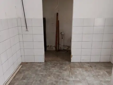 Local en Alquiler Via Púb.