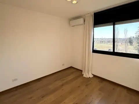 Departamento en Alquiler en Fisherton, $ 590.000