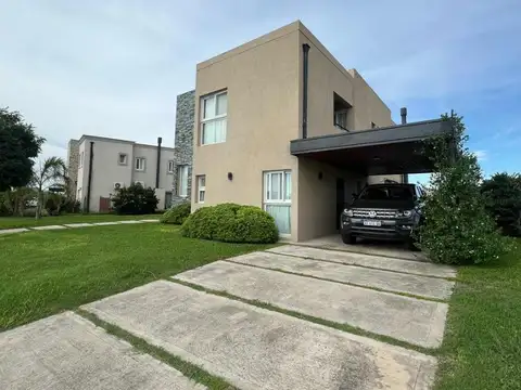 Casa en Venta en San Sebastian, USD 360.000