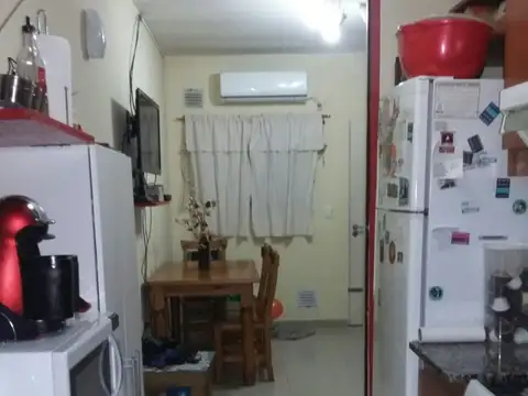 Casa 2 ambientes con 1 baño
