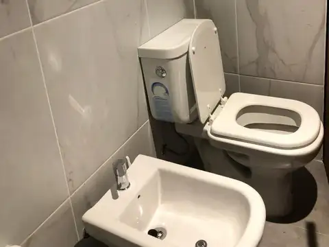 OPORTUNIDAD DEPTO 2 AMBIENTES  MUY BUENA UBICACION BANFIELD