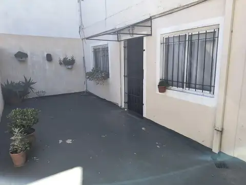 Depto Tipo Casa en Venta en Jose Leon Suarez, USD 78.000