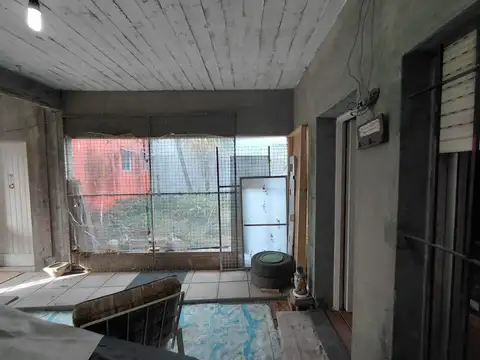 Venta casa 4 amb, en Lomas de Zamora + Local