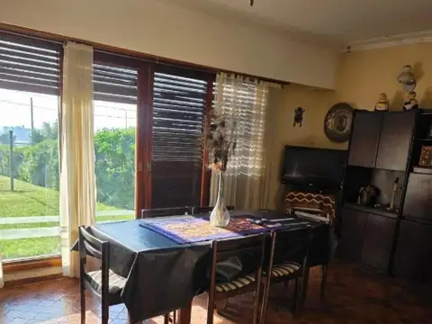 Casa en venta - 3 Dormitorios 2 Baños - Mar del Plata