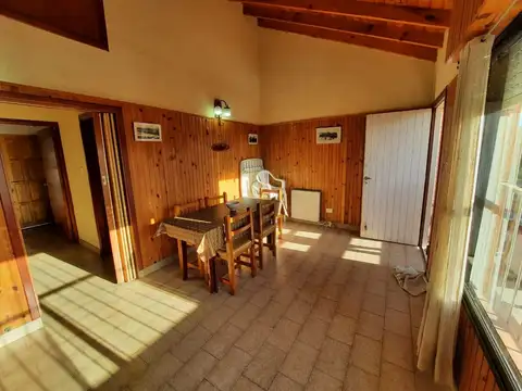 Avenida 11 400, Piso 1