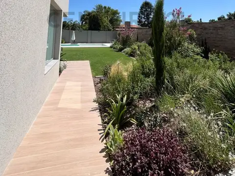 Casa en Venta 1 año