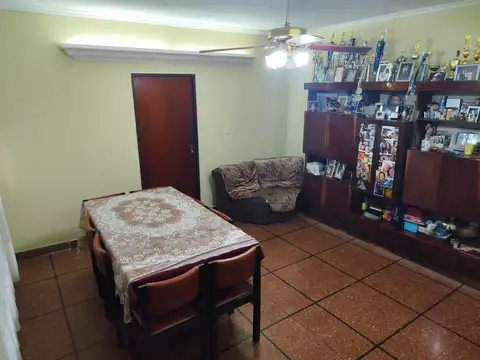 Casa en Venta en Munro, USD 185.000
