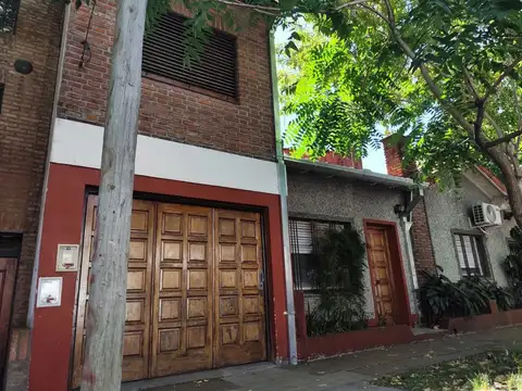 VENTA CASA 5 AMB.MUNRO, 4 DORMITORIOS, COCH,PATIO