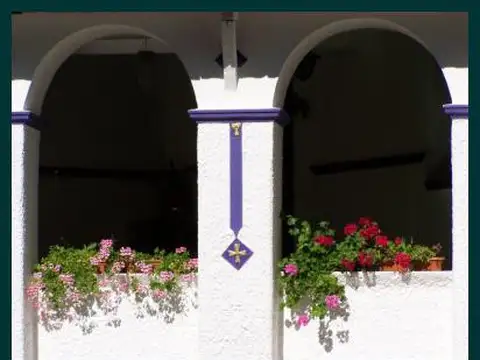 Casa en Venta con 4 cocheras