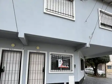 PH en Alquiler en Lomas del Mirador, Partido de La Matanza