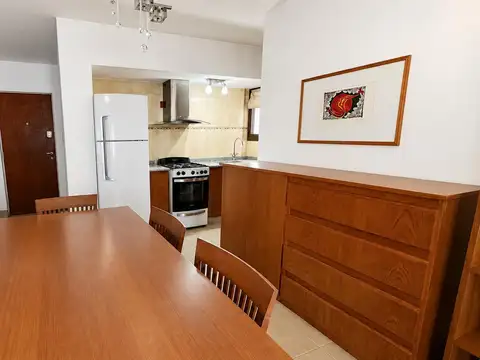Venta Departamento 2 dormitorios por escalera - Centro, Rosario