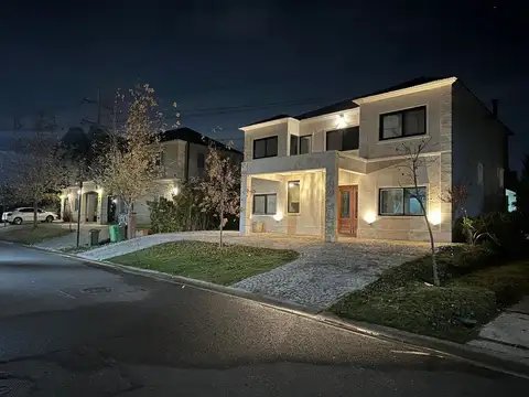 Casa en Las Tipas 100