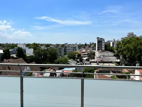Departamento en Alquiler con 1 cocheras