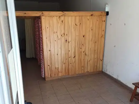 Local  en Alquiler en Zárate, G.B.A. Zona Norte, Argentina