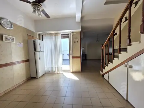 Depto Tipo Casa en Venta con 1 cocheras
