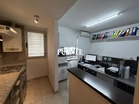 Oficina en Venta con 1 cochera