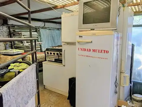 VENTA CASA 3 AMBIENTES CON DEPTOS CON RENTA EN MORENO