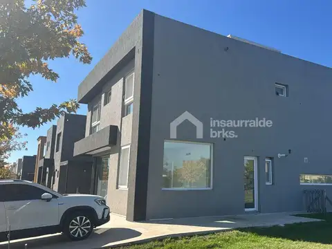 Casa 4 dormitorios en Venta en Tipas, Nordelta, Tigre. Lote interno y piscina!
