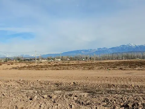 Terreno en Venta 20  mts Fondo